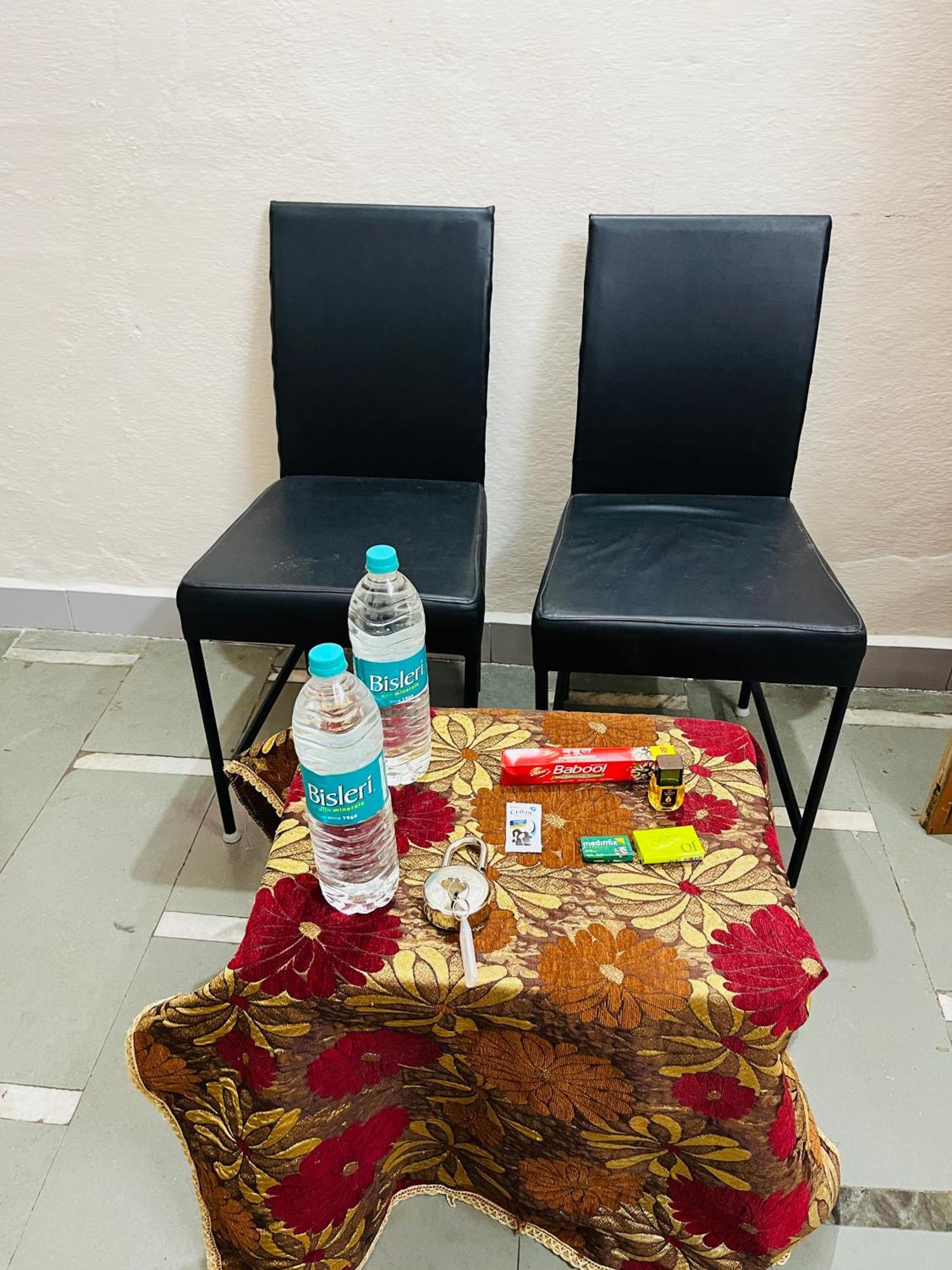 Tiwari G Home Stay 乌贾因 外观 照片